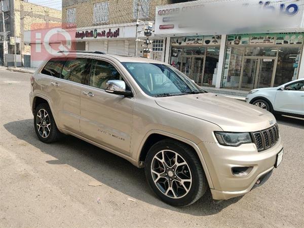 جيب جراند شيروكي 2015 للبيع في العراق - العمارة